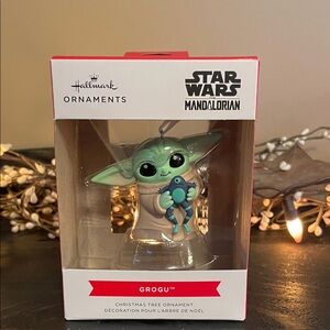 NIB Hallmark Mandalorian Grogu Ornament - Green and Cream